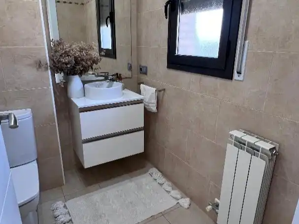 Wohnung zum Verkauf in Carrer Partida la Mitjana, 3, Alcarràs Badezimmer von Wohnung zum Verkauf in Alcarràs mit Klimaanlage