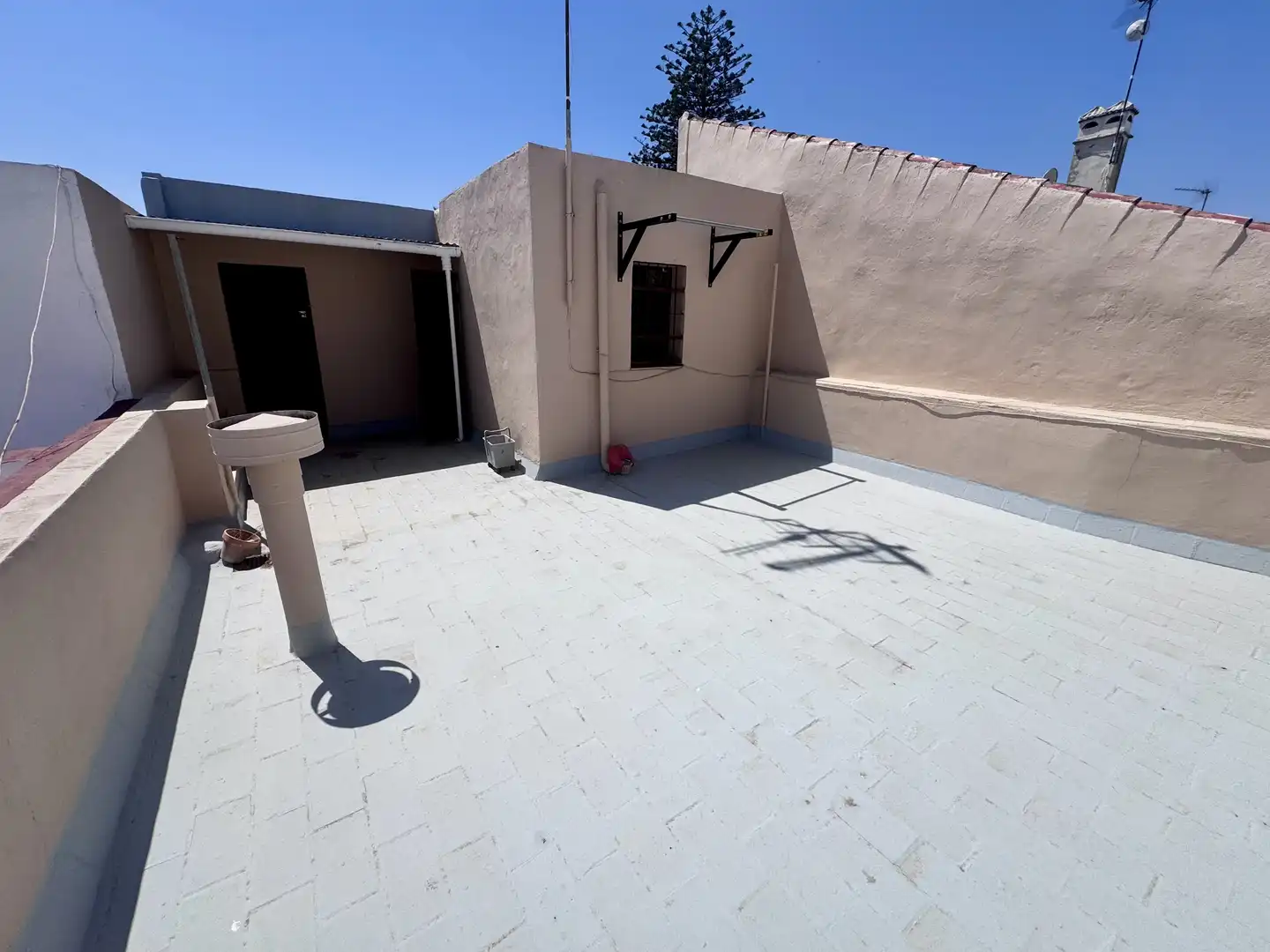 Houses for sale in Calle Cielo, 46, Barrio del Centro Terrace of Houses for sale in El Puerto de Santa María with Terrace and Balcony