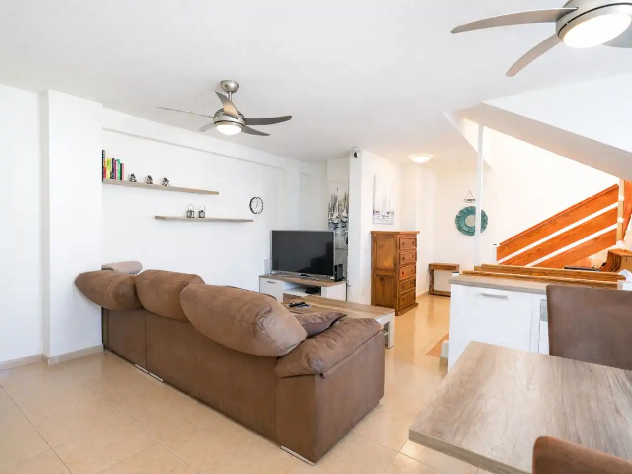 Wohnzimmer von Wohnung zum Verkauf in Guía de Isora mit Terrasse, Abstellraum und Möbliert