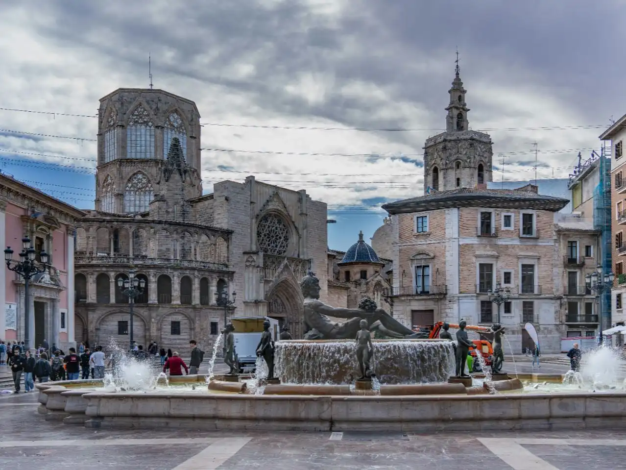 Piso de alquiler en Carrer del Comte de Trénor, 9, La Seu Vista exterior de Piso de alquiler en Valencia con Aire acondicionado, Calefacción y Amueblado