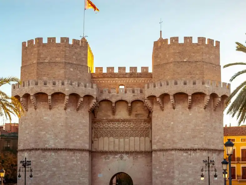 Piso de alquiler en Carrer del Comte de Trénor, 9, La Seu Vista exterior de Piso de alquiler en Valencia con Aire acondicionado, Calefacción y Amueblado