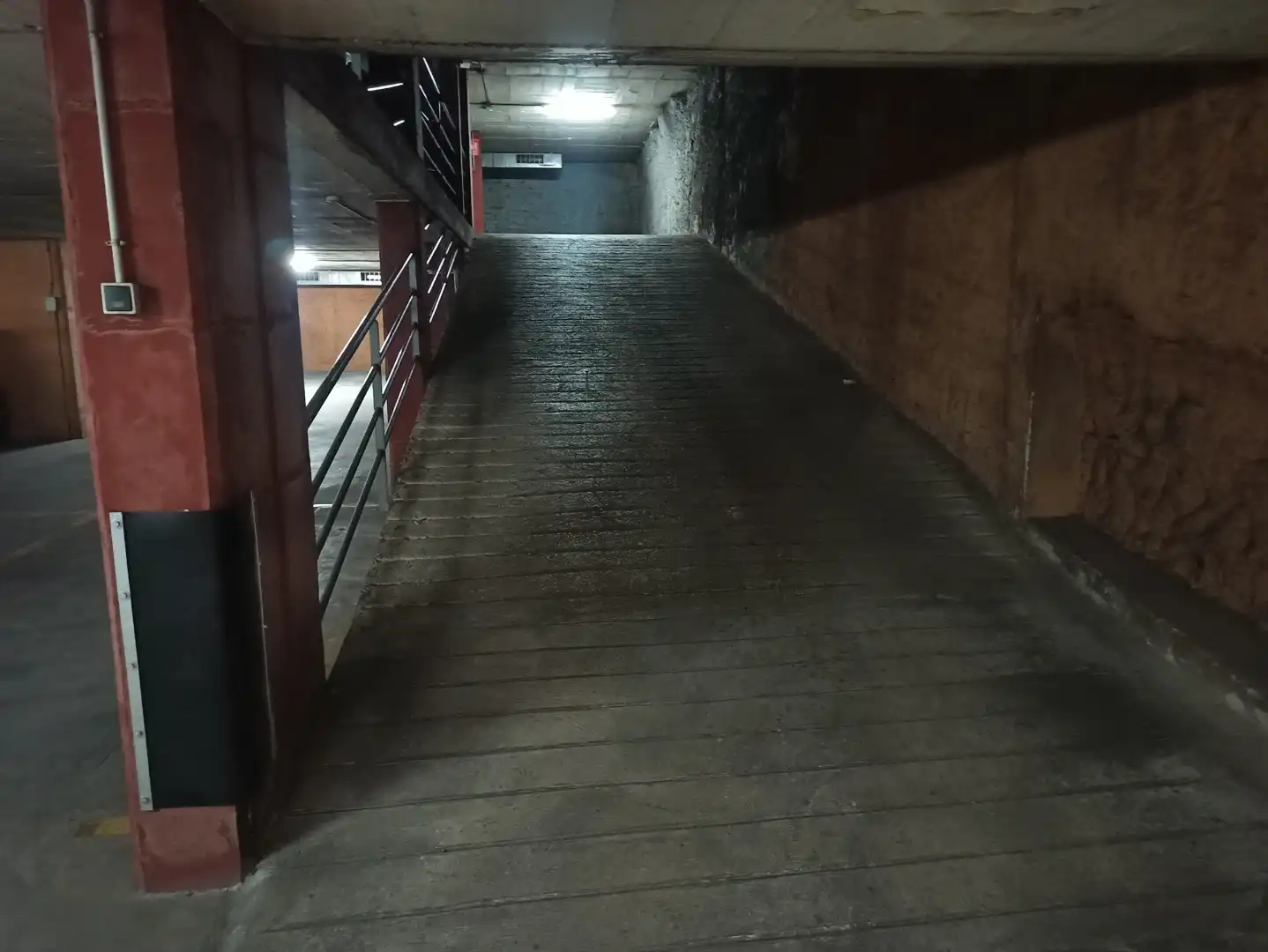 Garaje de alquiler en Carrer de Josep Llanza, 28, Centre Vila Garaje de alquiler en Vilanova i la Geltrú