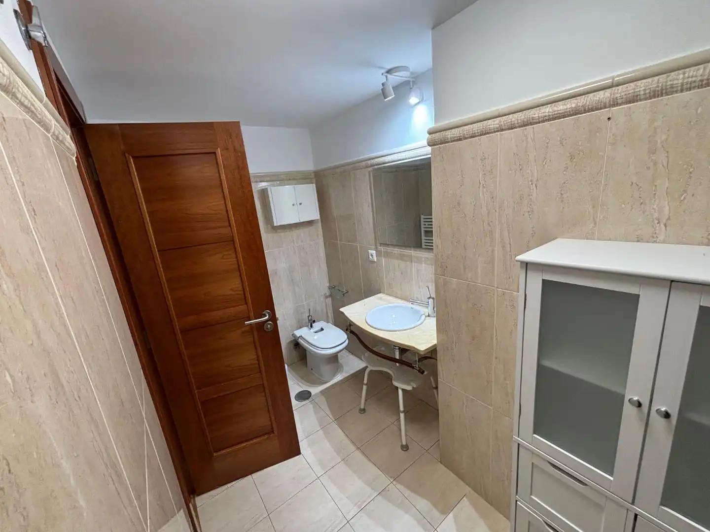Bathroom of Flat for rent in Valladolid  with Heating, Parquet flooring and Furnished