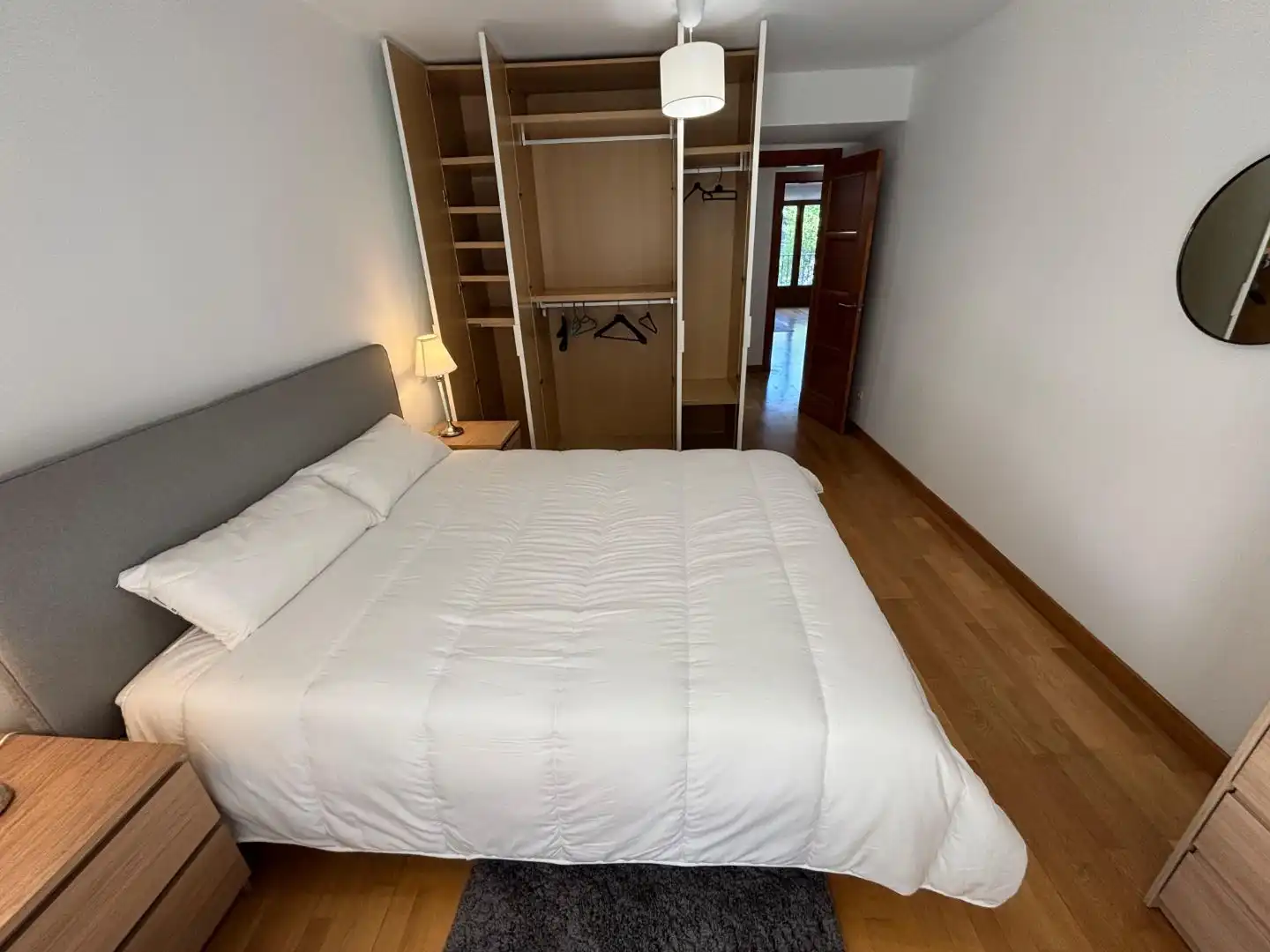 Bedroom of Flat for rent in Valladolid  with Heating, Parquet flooring and Furnished