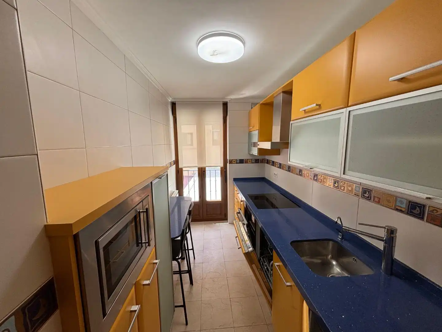 Kitchen of Flat for rent in Valladolid  with Heating, Parquet flooring and Furnished