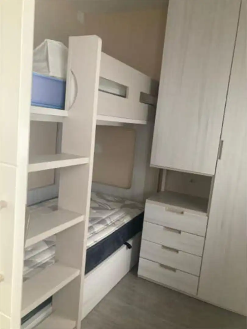 Dormitori de Pis de lloguer en Valladolid amb Calefacció i Moblat