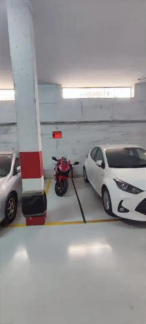 Parking of Garage for rent in Sevilla