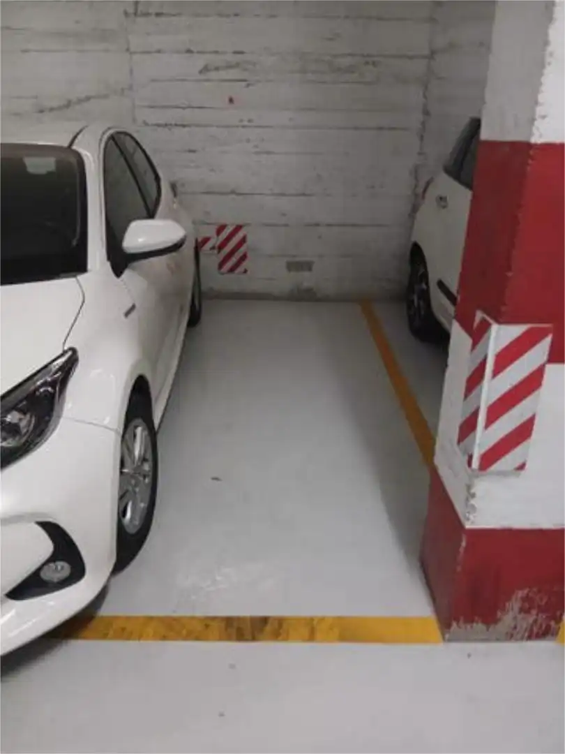 Parking of Garage for rent in Sevilla