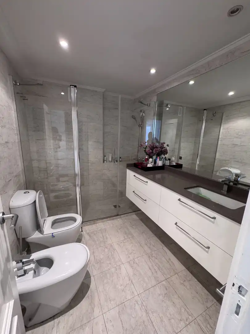 Baño de Piso en venta en Getxo  con Calefacción, Trastero y Videoportero