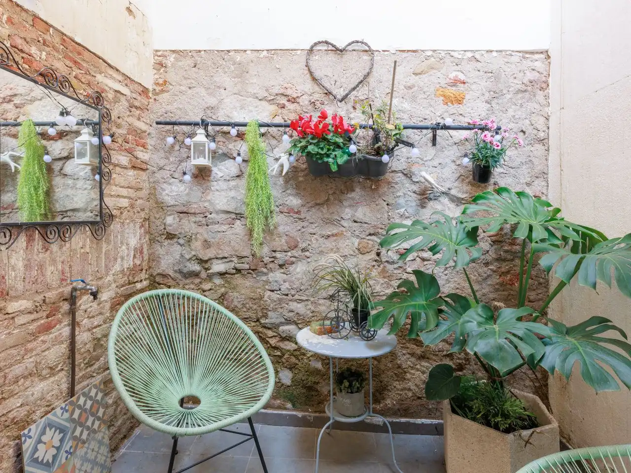 Flat for sale in Carrer del Torrent de L'olla, 42, Vila de Gràcia Balcony of Flat for sale in Barcelona Capital with Air Conditioner