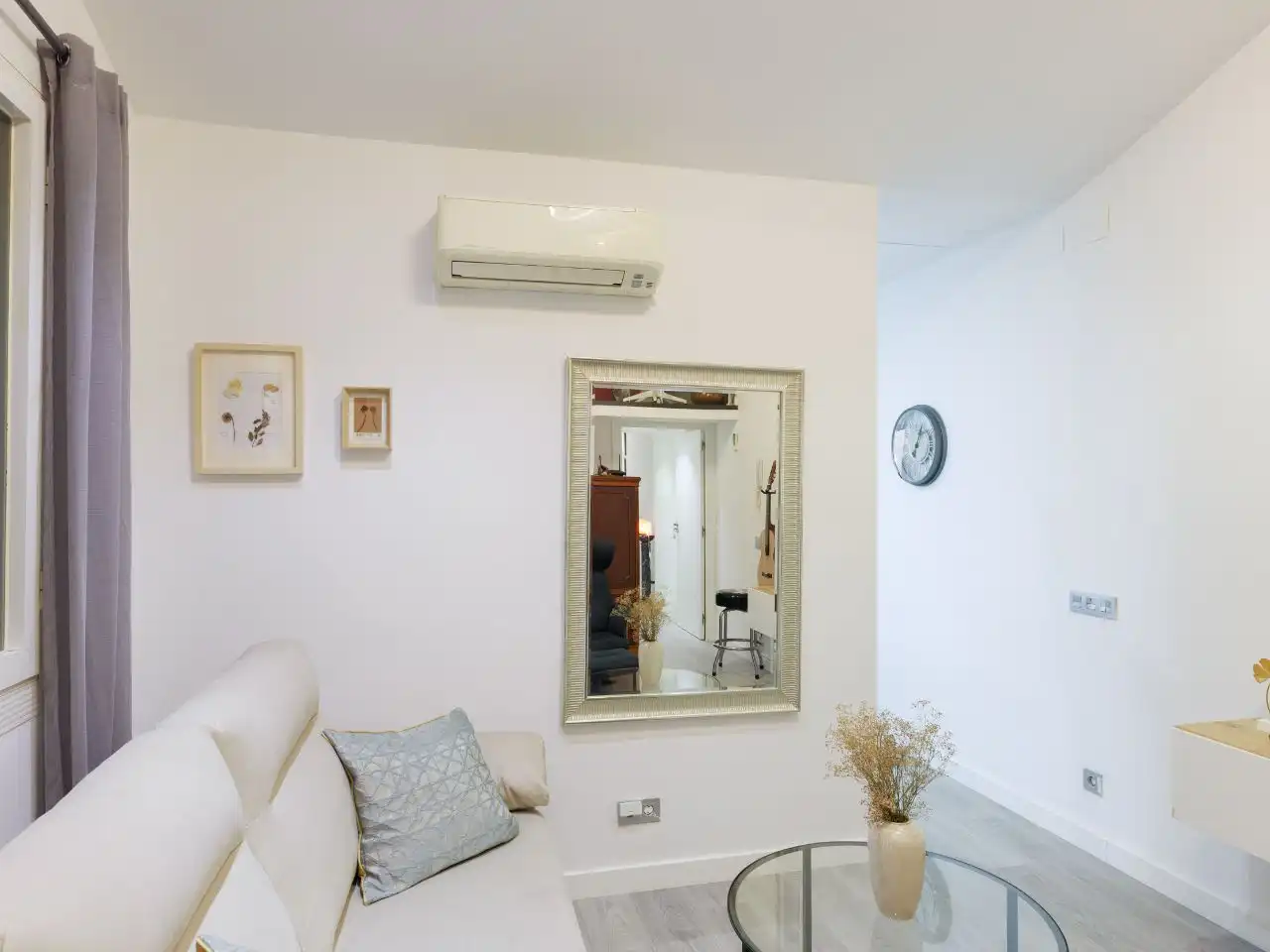 Flat for sale in Carrer del Torrent de L'olla, 42, Vila de Gràcia Living room of Flat for sale in Barcelona Capital with Air Conditioner