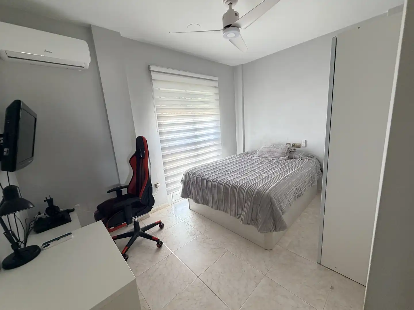 Casa adosada en venda a Calle Sacerdote Juan Bretones, 18, Albox Dormitori de Casa adosada en venda en Albox amb Aire condicionat, Terrassa i Traster