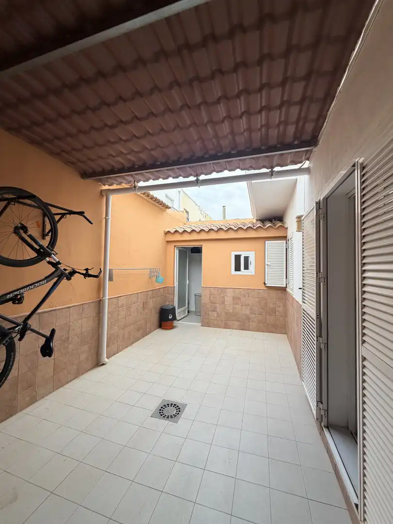 Casa adosada en venda a Calle Sacerdote Juan Bretones, 18, Albox Vista exterior de Casa adosada en venda en Albox amb Aire condicionat, Terrassa i Traster