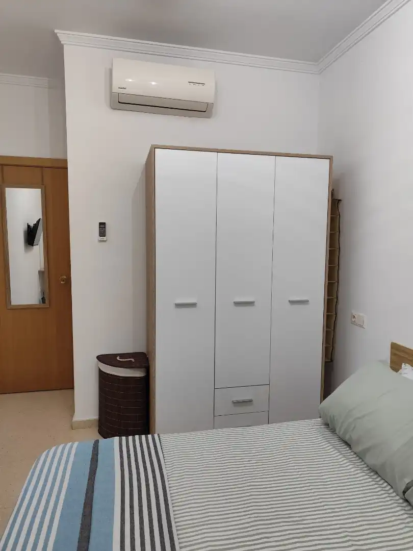 Habitación en Avenida Sevilla, 45, Brenes Habitación de Piso para compartir en Brenes