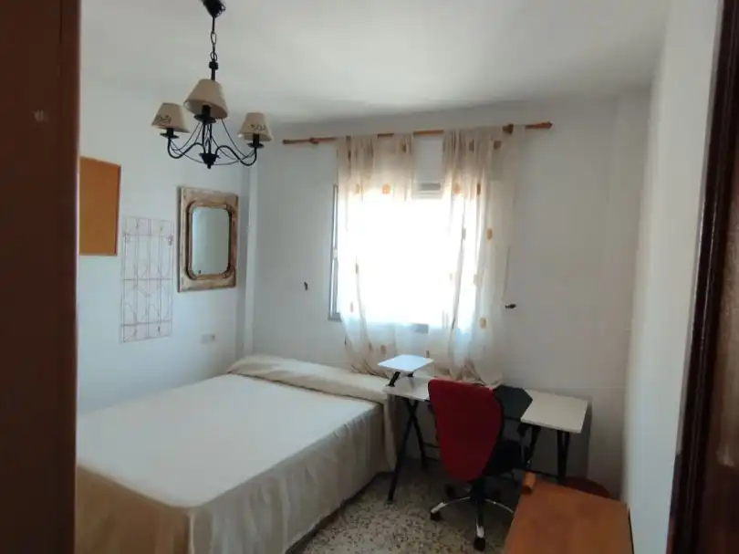 Habitació a Paseo de las Delicias, 3, El Retiro - La Vid Habitació a Paseo de las Delicias, 3, El Retiro - La Vid