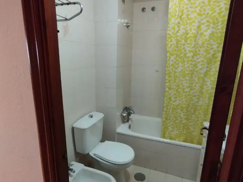 Habitació a Paseo de las Delicias, 3, El Retiro - La Vid Habitació a Paseo de las Delicias, 3, El Retiro - La Vid