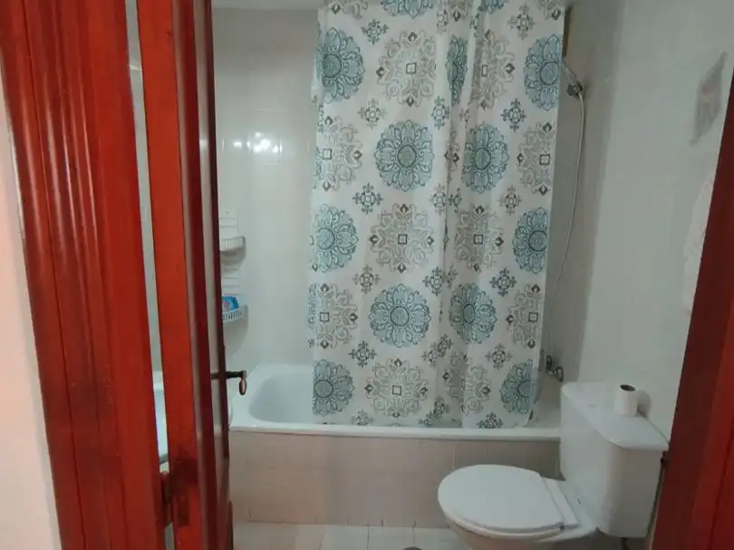 Habitació a Paseo de las Delicias, 3, El Retiro - La Vid Habitació a Paseo de las Delicias, 3, El Retiro - La Vid