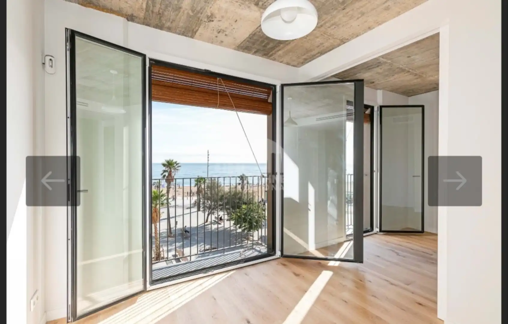 Terrasse von Wohnung zum Verkauf in  Barcelona Capital mit Klimaanlage und Balkon