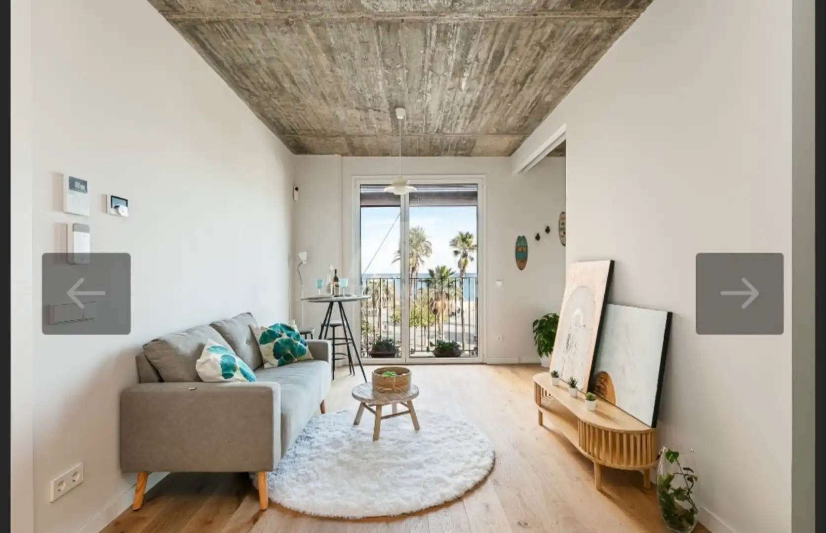 Wohnzimmer von Wohnung zum Verkauf in  Barcelona Capital mit Klimaanlage und Balkon