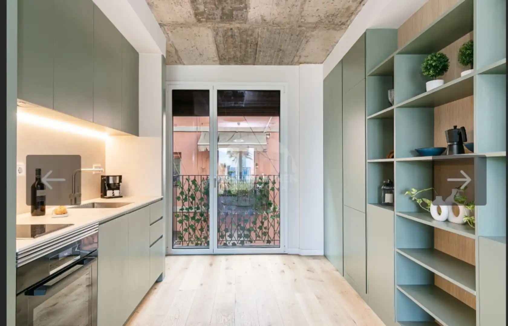 Küche von Wohnung zum Verkauf in  Barcelona Capital mit Klimaanlage und Balkon