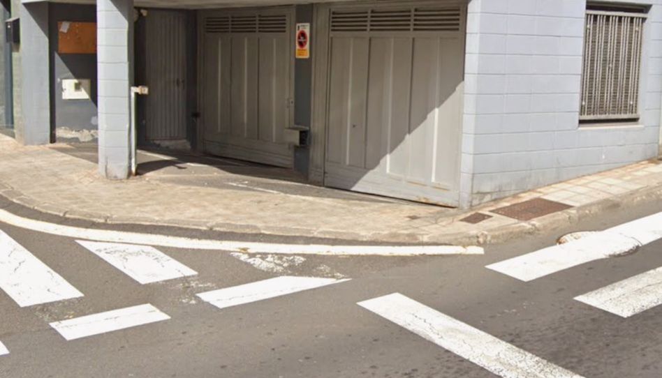 Garaje de alquiler en Calle Laurisilva, 36, La Cuesta -Finca España, San Cristóbal de la Laguna - imagen 1 Foto 1 de Garaje de alquiler en Calle Laurisilva, 36, La Cuesta -Finca España, San Cristóbal de la Laguna