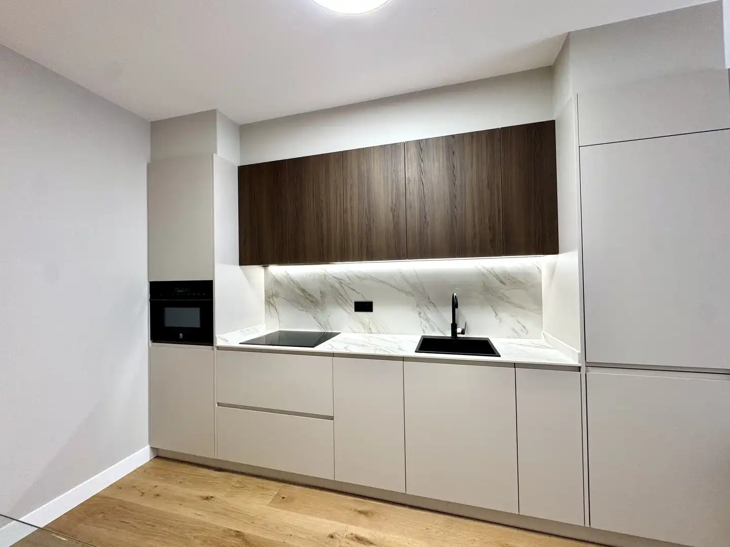 Piso en venta en Gregorio de la Revilla Zumarkalea, 18, Zona Indautxu Cocina de Piso en venta en Bilbao con Terraza