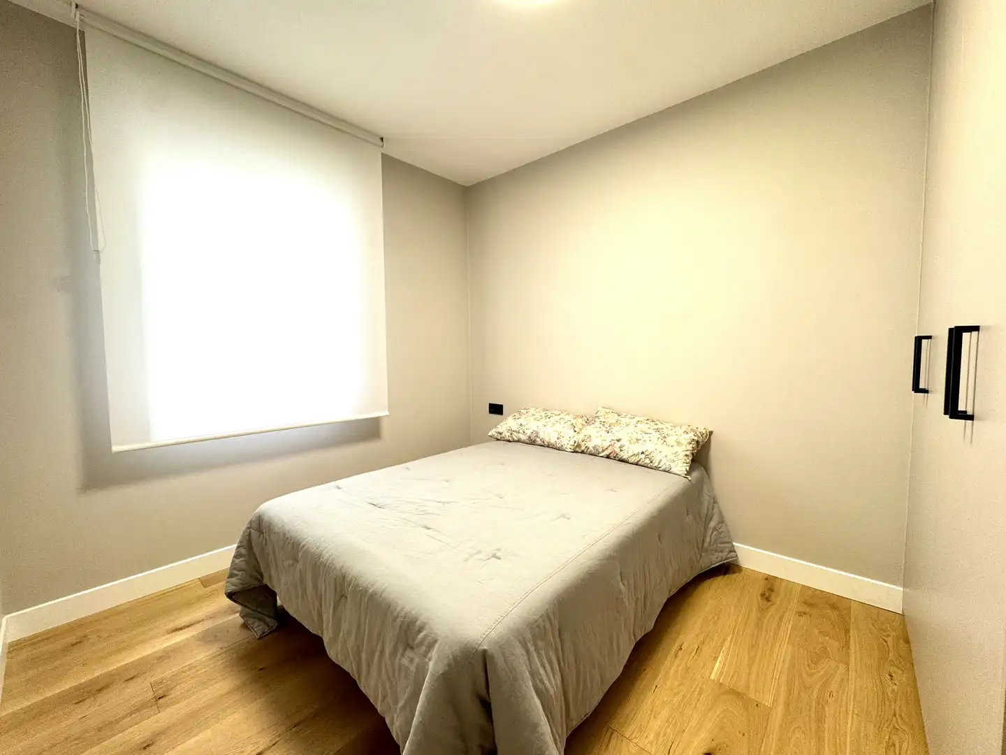 Piso en venta en Gregorio de la Revilla Zumarkalea, 18, Zona Indautxu Habitación de Piso en venta en Bilbao con Terraza