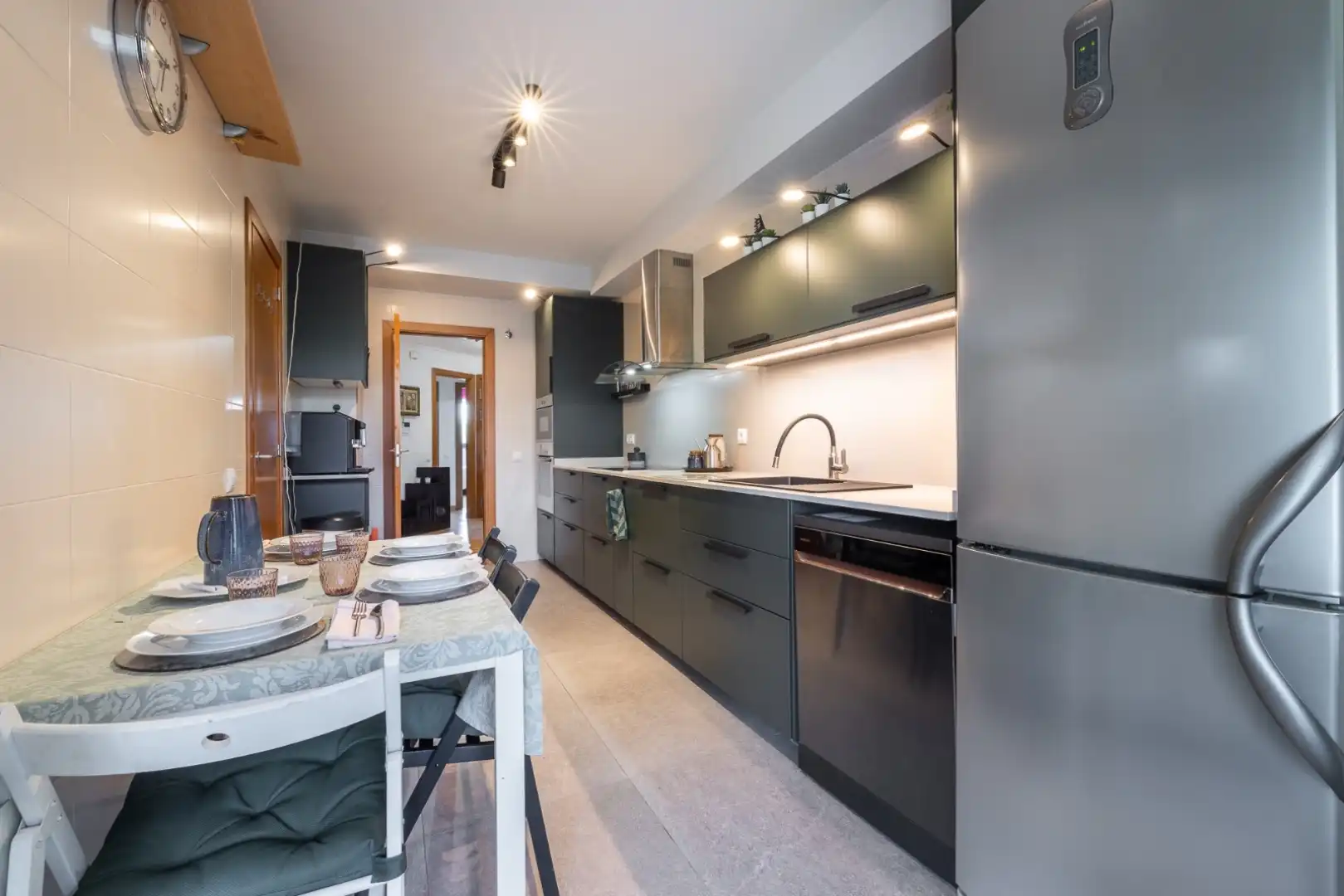 Piso en venta en Rambla del Celler, 56, Torreblanca Cocina de Piso en venta en Sant Cugat del Vallès con Terraza, Piscina y Balcón