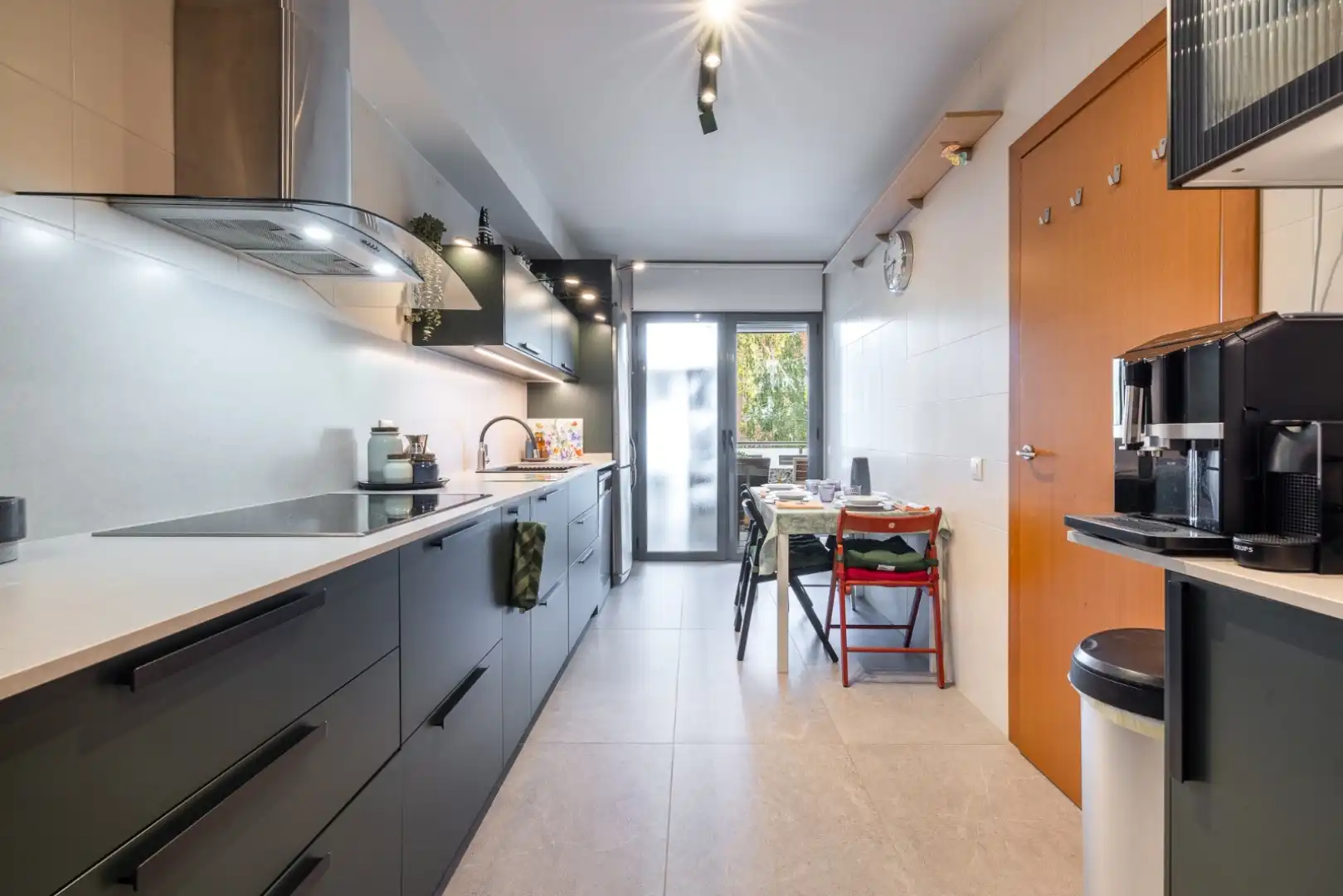 Piso en venta en Rambla del Celler, 56, Torreblanca Cocina de Piso en venta en Sant Cugat del Vallès con Terraza, Piscina y Balcón