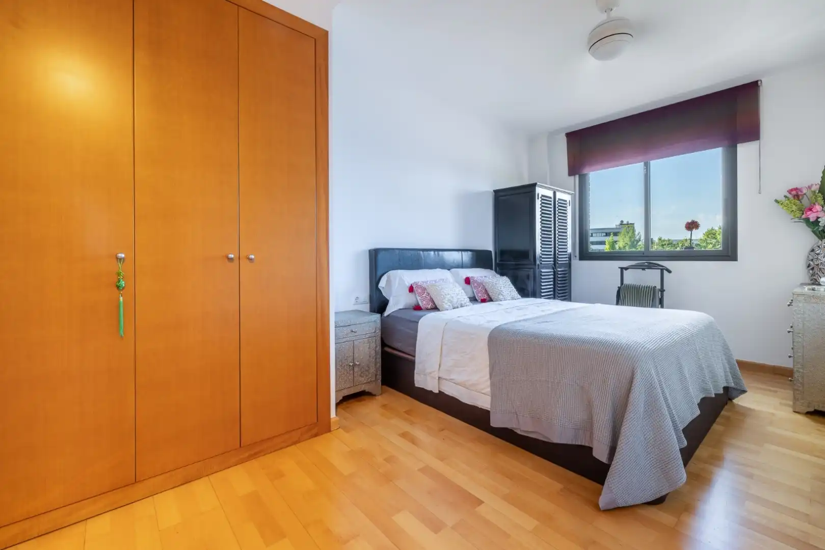 Piso en venta en Rambla del Celler, 56, Torreblanca Habitación de Piso en venta en Sant Cugat del Vallès con Terraza, Piscina y Balcón
