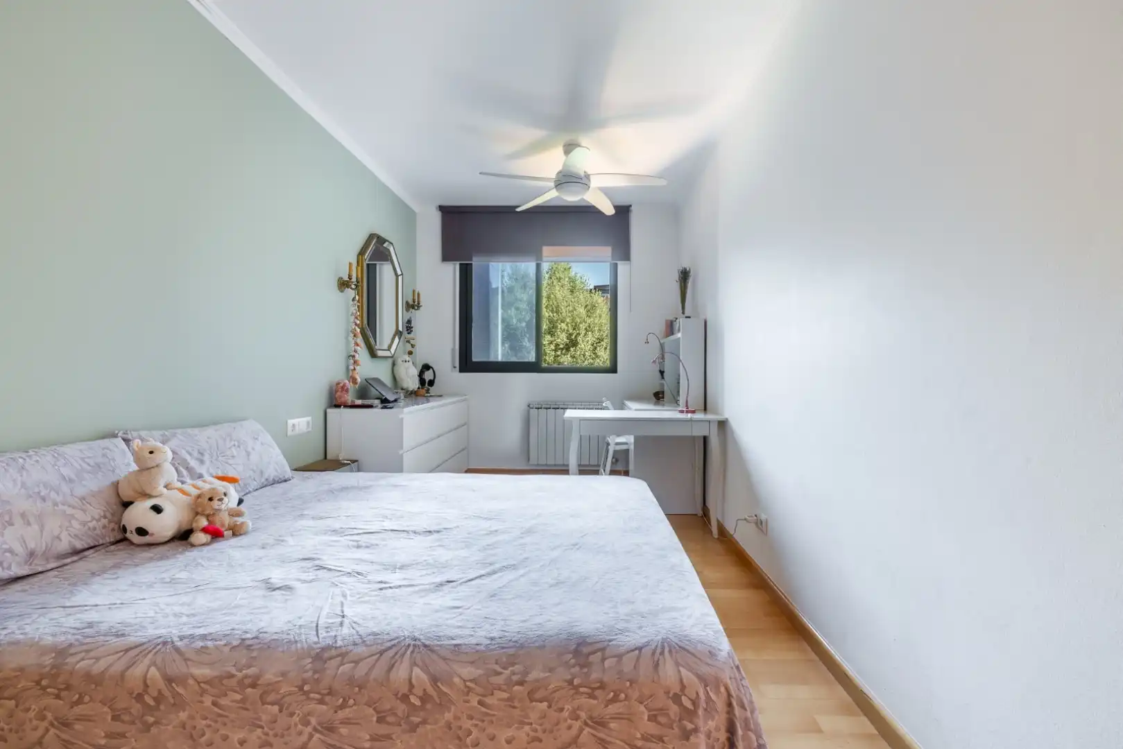 Piso en venta en Rambla del Celler, 56, Torreblanca Habitación de Piso en venta en Sant Cugat del Vallès con Terraza, Piscina y Balcón