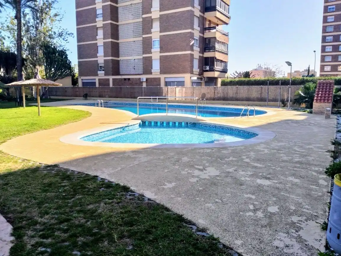Pis de lloguer a Calle Ciudad de Bari, 6, Benisaudet Piscina de Pis de lloguer en Alicante / Alacant amb Aire condicionat, Calefacció i Parquet