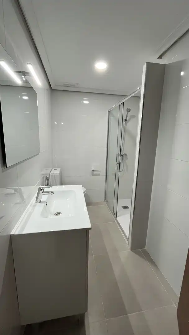 Flat for rent in Carrer de la Puríssima, 20, Centro Bathroom of Flat for rent in Almazora / Almassora with Furnished and Balcony