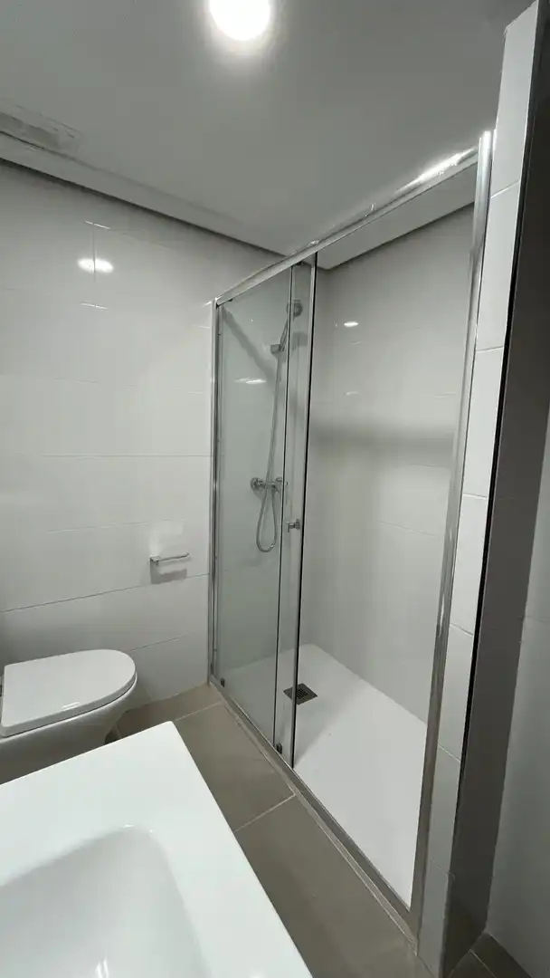 Flat for rent in Carrer de la Puríssima, 20, Centro Bathroom of Flat for rent in Almazora / Almassora with Furnished and Balcony