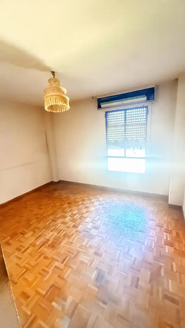 Pis en venda a Calle Empecinado, 52, Villafontana - Estoril I Dormitori de Pis en venda en Móstoles amb Calefacció, Jardí privat i Parquet