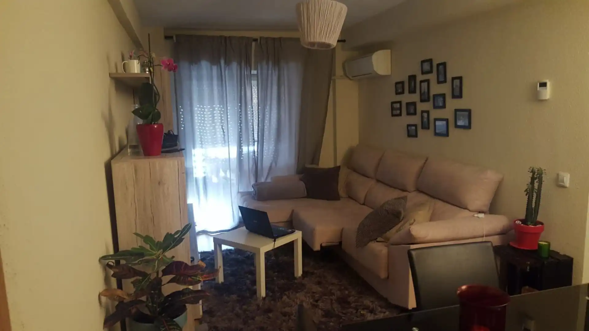 Pis de lloguer a Calle de las Islas Cíes, 25, Peñagrande Sala d'estar de Pis de lloguer en Madrid amb Aire condicionat, Calefacció i Parquet