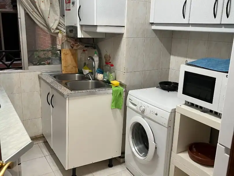 Pis en venda a Avenida de Pablo Neruda, 34, Portazgo Cuina de Pis en venda en Madrid amb Calefacció, Terrassa i Moblat