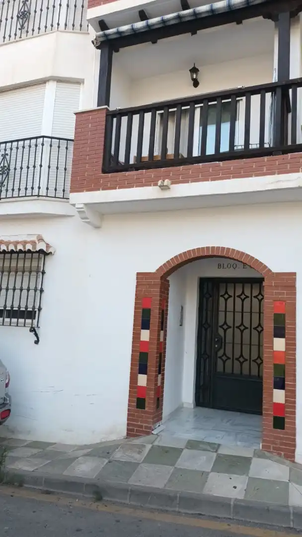 Piso en venta en Calle Los Montes, 7, Ítrabo Vista exterior de Piso en venta en Ítrabo con Calefacción, Parquet y Terraza