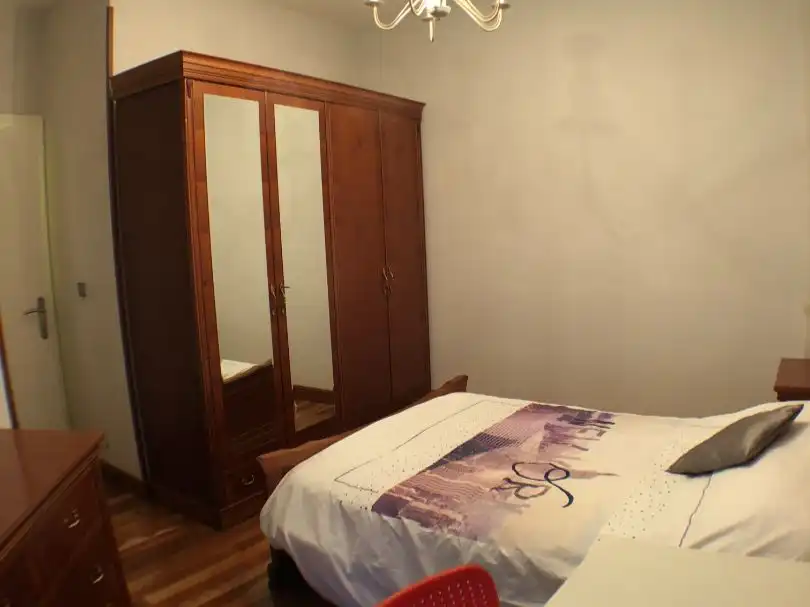 Habitación de Piso de alquiler en Bilbao  con Balcón