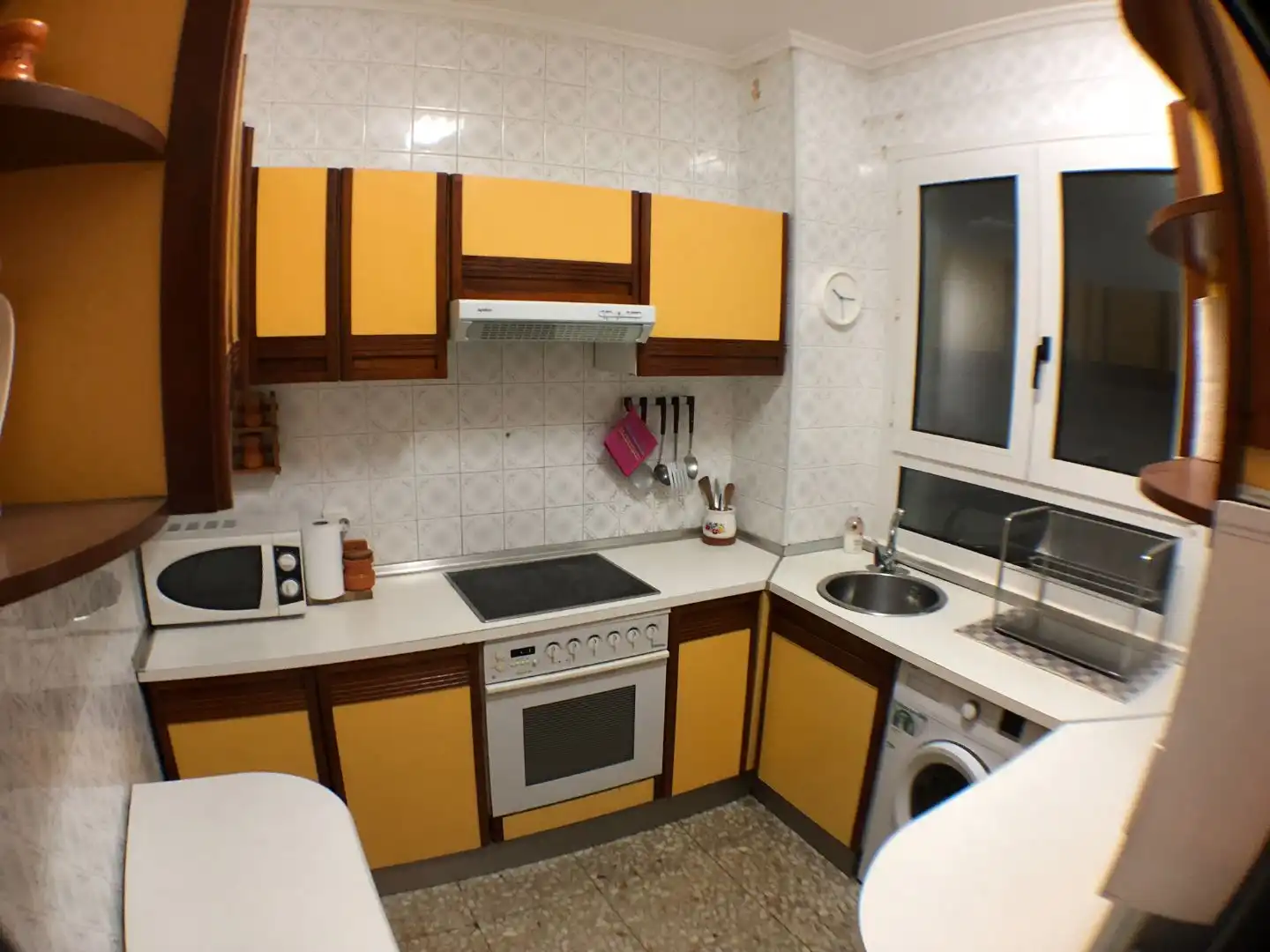 Cocina de Piso de alquiler en Bilbao  con Balcón