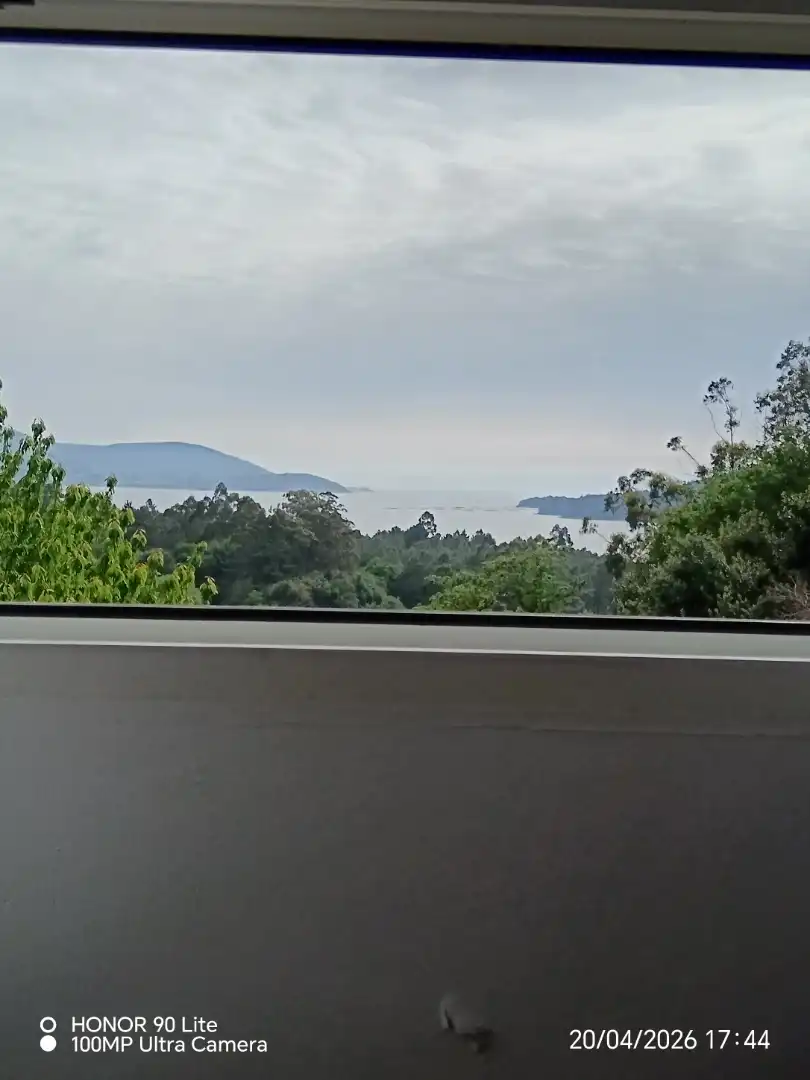Casa o xalet en venda a Carretera Muros, 32, Outes Vista exterior de Casa o xalet en venda en Outes amb Calefacció, Jardí privat i Terrassa