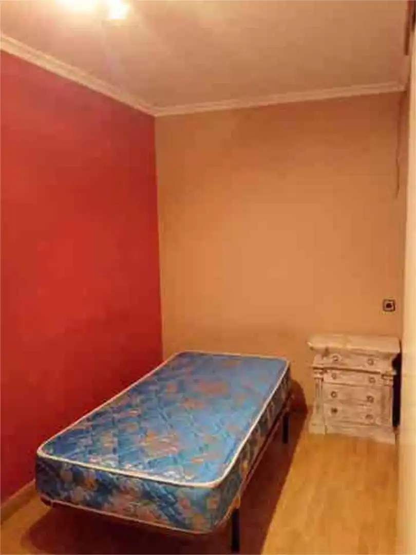Habitación de Piso en venta en Mieres (Asturias) con Trastero