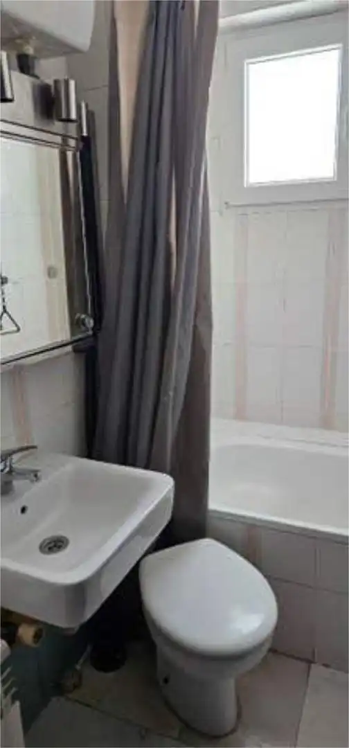 Piso en venta en Parque Palomar – Bombarda Baño de Piso en venta en Zaragoza Capital