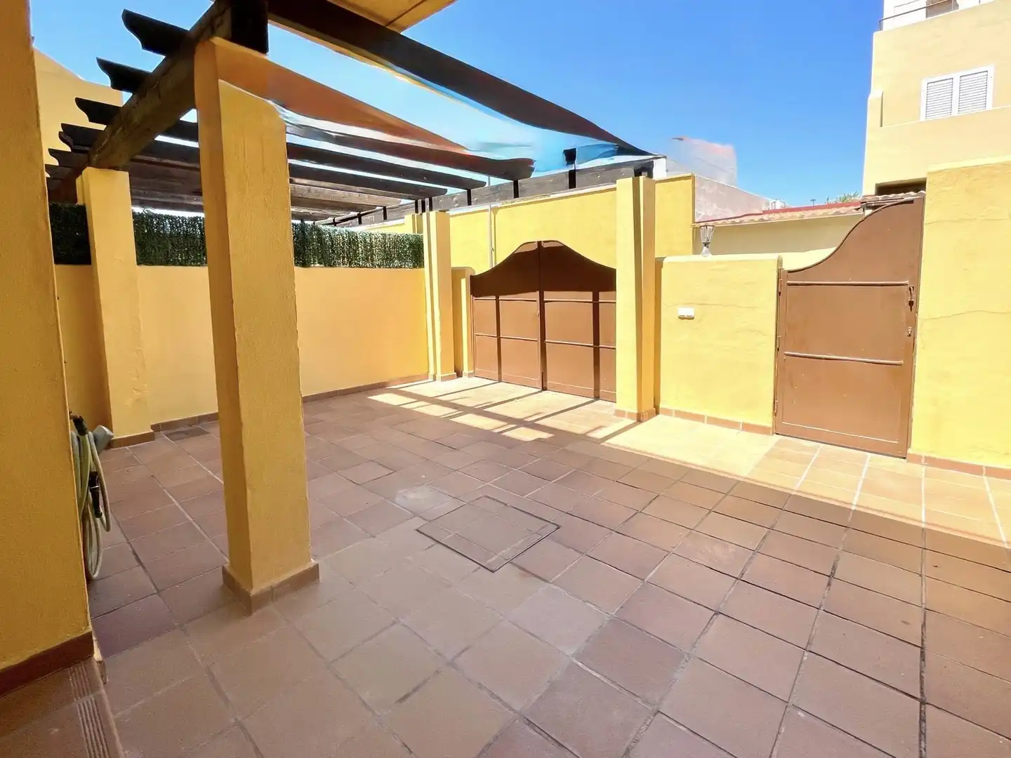 Casa adosada en venda a Misioneras Concepcionistas, 1, La Reconquista - El Rosario Terrassa de Casa adosada en venda en Algeciras amb Aire condicionat, Calefacció i Jardí privat