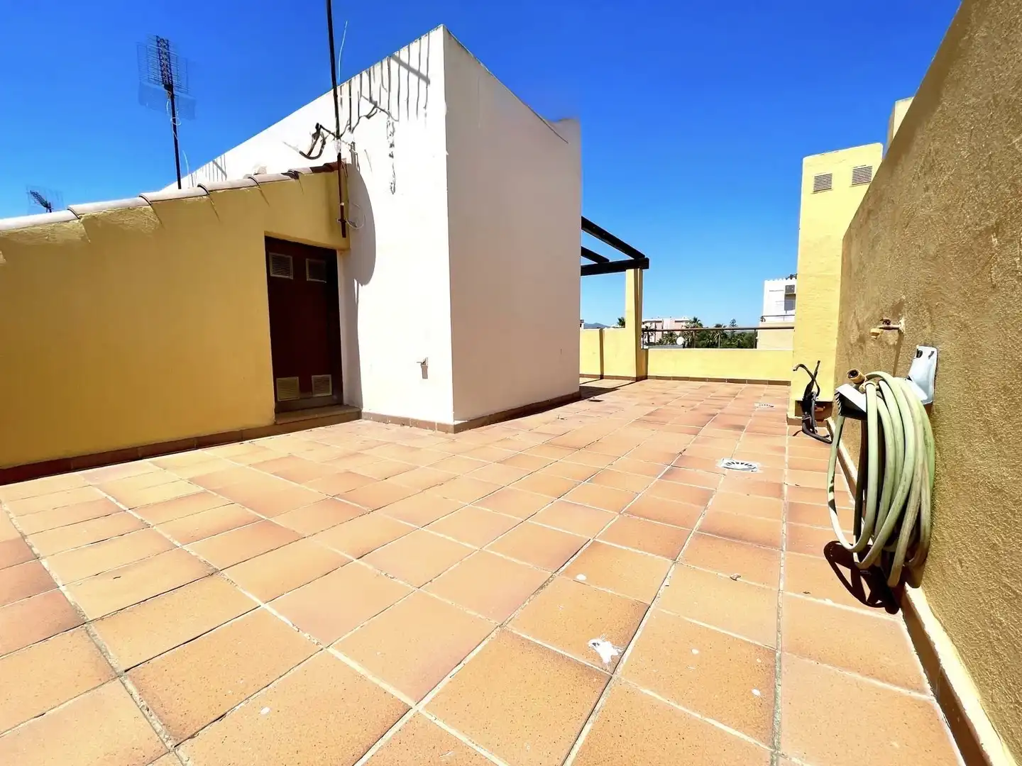 Casa adosada en venda a Misioneras Concepcionistas, 1, La Reconquista - El Rosario Terrassa de Casa adosada en venda en Algeciras amb Aire condicionat, Calefacció i Jardí privat
