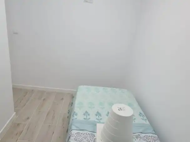 Habitación de Piso para compartir en Esparreguera con Aire acondicionado, Amueblado y Balcón