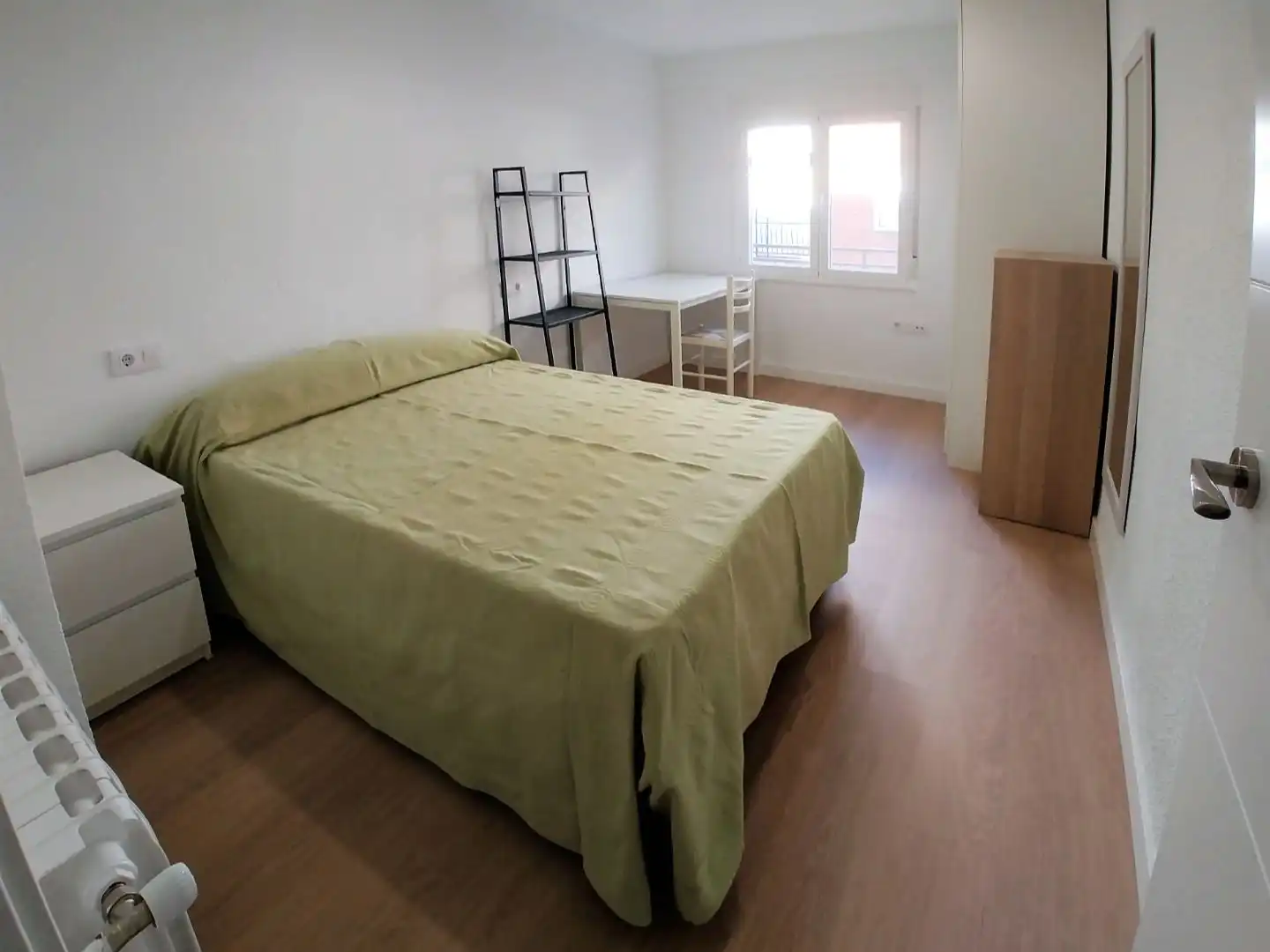 Flat for rent in Calle Edison, 25, San Bernardo Bedroom of Flat for rent in Salamanca with Heating, Parquet flooring and Terrace