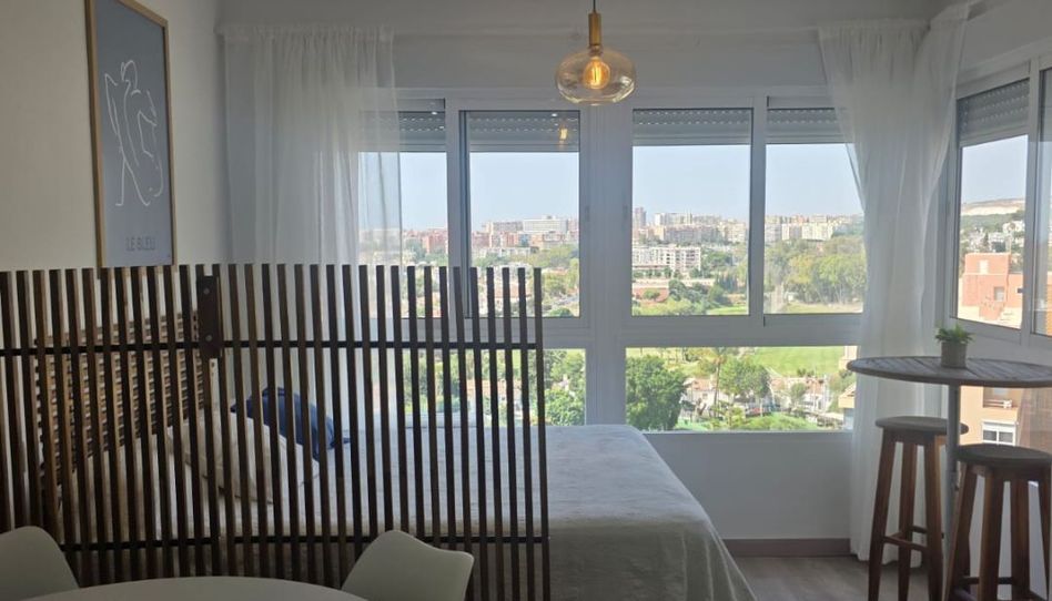 Estudio de alquiler en Calle la Colina, 1, La Colina, Torremolinos - imagen 1 Foto 1 de Estudio de alquiler en Calle la Colina, 1, La Colina, Torremolinos