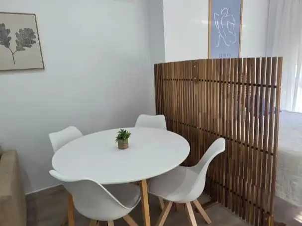 Estudio de alquiler en Calle la Colina, 1, La Colina