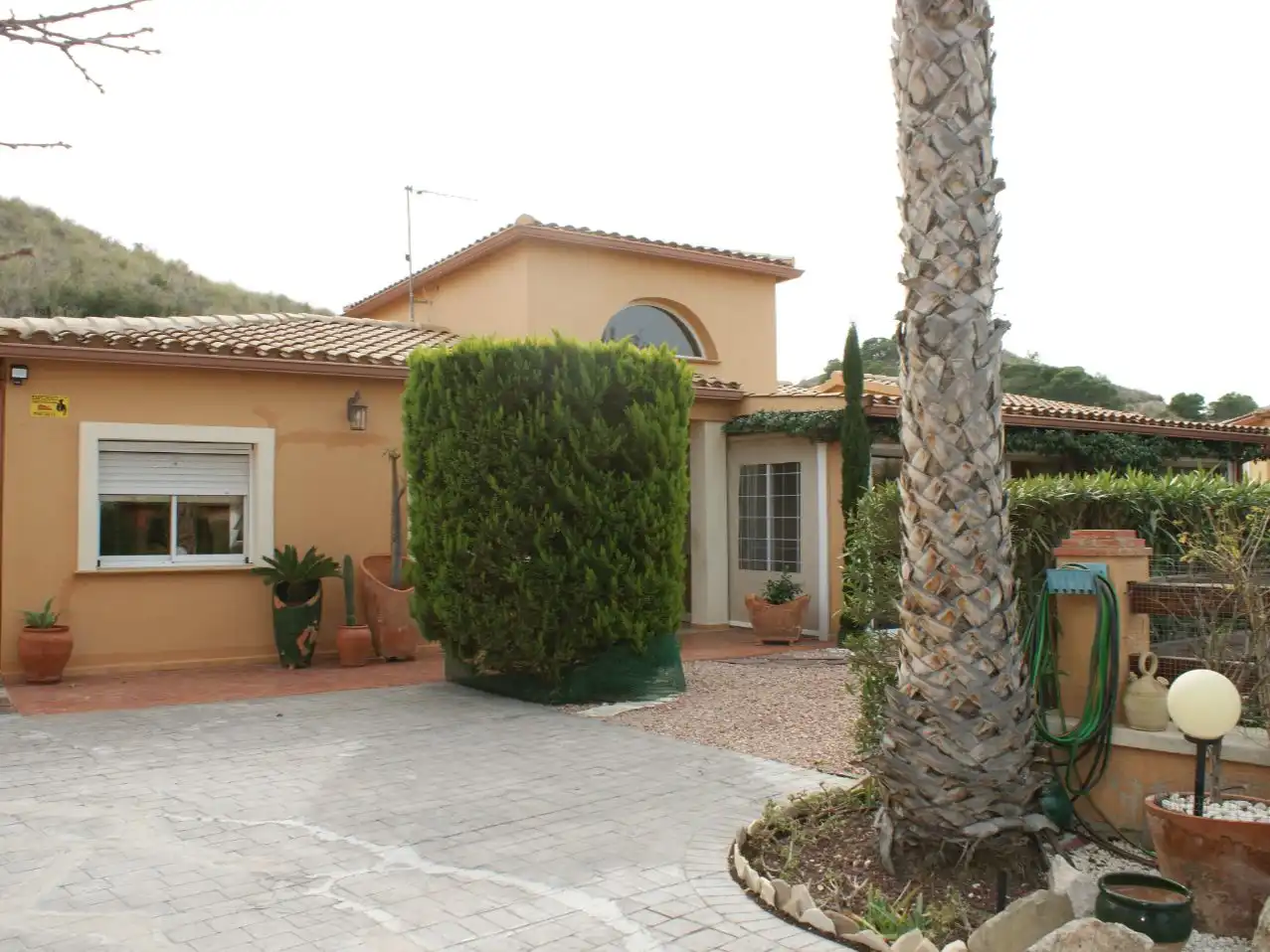 Piso en venta en Busot Vista exterior de Piso en venta en Busot con Aire acondicionado, Calefacción y Jardín privado